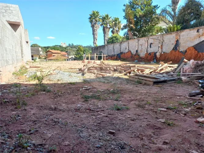 Terreno no bairro do Jardim Floresta com 732,50 metros sendo 14,65 x 50 ja pronto para con