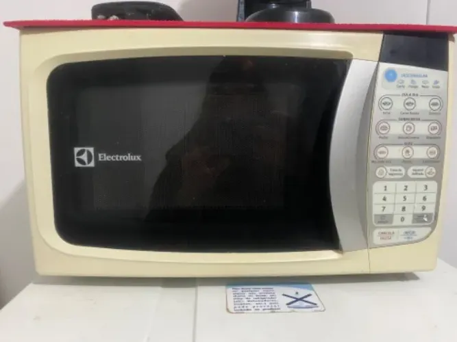 Microondas com defeito 