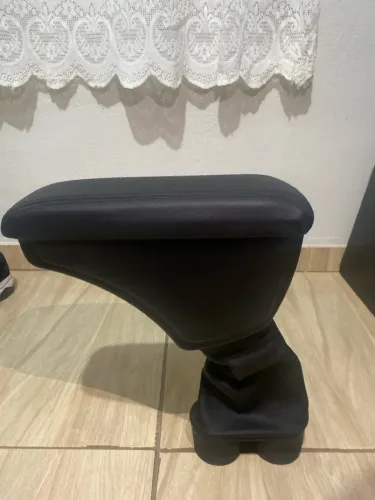 Apoio para braço pra carro