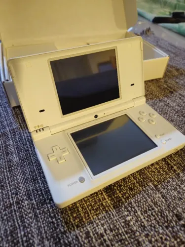 Nintendo DSi Branco CIB - Japonês