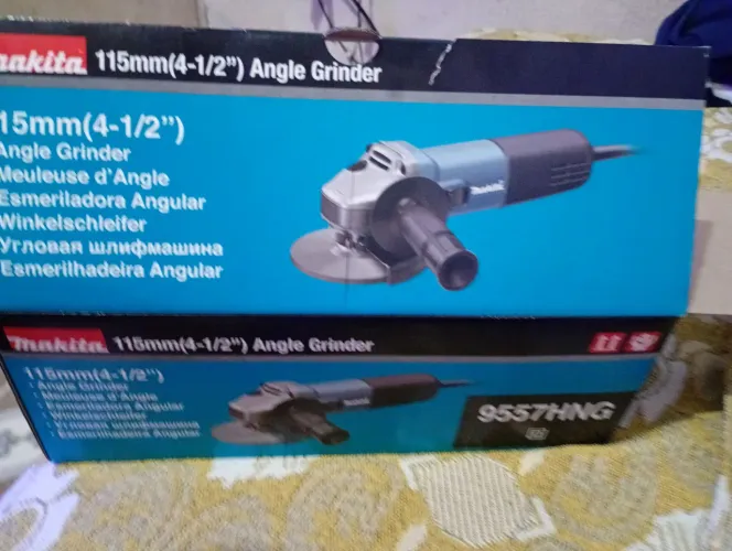 Vendo lixadeira Makita está totalmente nova número para contato *95