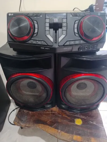 Vendo som LG 