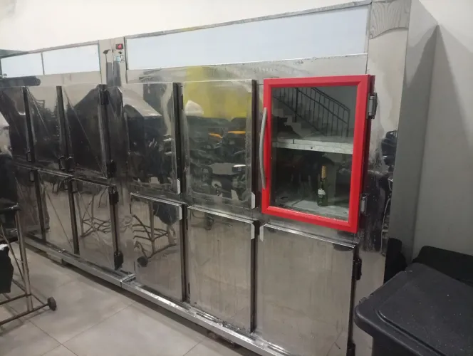 Geladeira, Cervejeira, Expositora 6 Portas Inox alta potência de refrigeração 