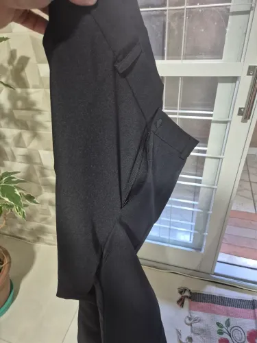 Calça social masculina preta. Tamanho 46. Aceito trocas.