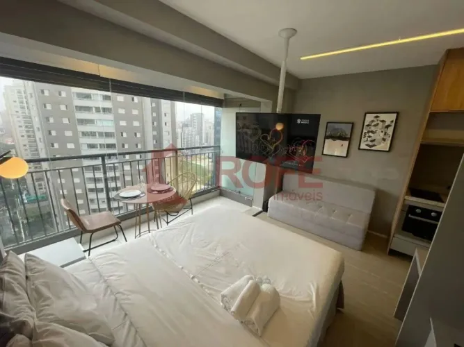 Studio a venda de 25m2, 100% mobiliado, com Lazer Completo, ao lado do Metrô Moema, e fora