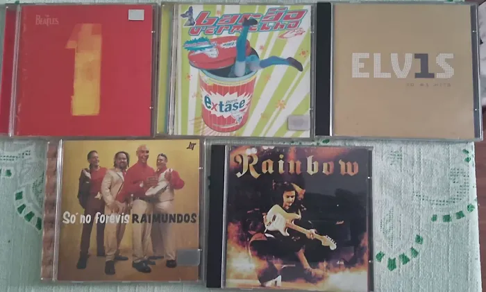 Vendo Cds cada um por R$30 00