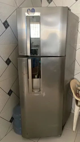 Vendo Geladeira Electrolux dúplex 