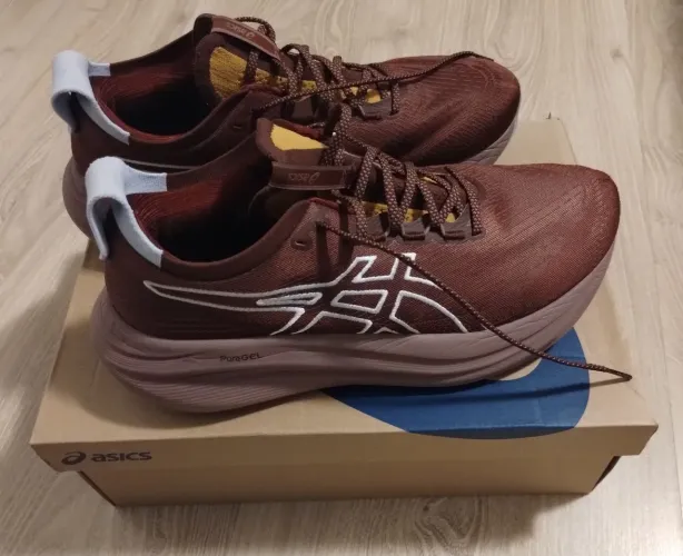 Tênis Asics Nimbus 27 - muito novo!