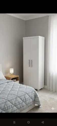 Guarda roupa 2 portas pequeno