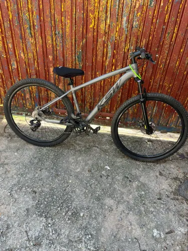 Bicicleta Aro 29 Ksw 21v com suspensão e freios a disco