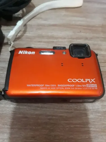 Câmera digital Nikon Coolpix Aw100 laranja à prova d'agua