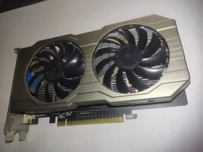 Placa de vídeo GTX 750 Ti