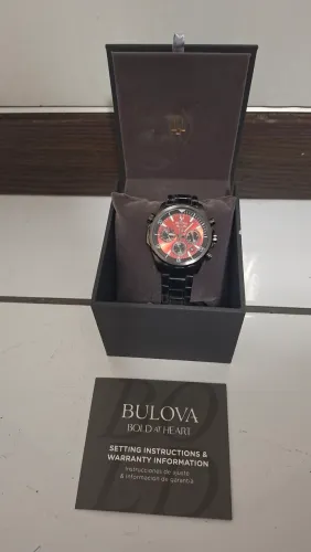 Relógio bulova vermelho 