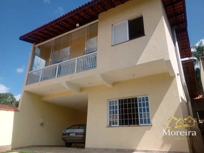 Casa a venda em São Roque - SP