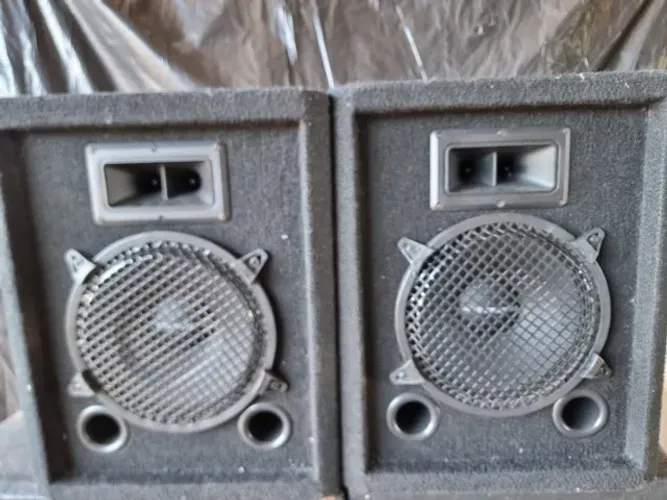 Caixas par 10" Sellenium 300w com pegadores laterais e suporte para tripé funcionando 100%