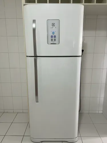 Geladeira Electrolux Duplex Frost Free 433 litros