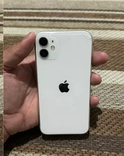 iPhone 11 128 gb faço troca por outro telefone ou vendo 