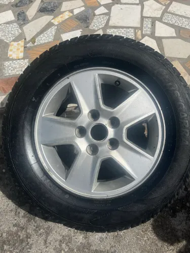Roda jante pneu 205 65 15