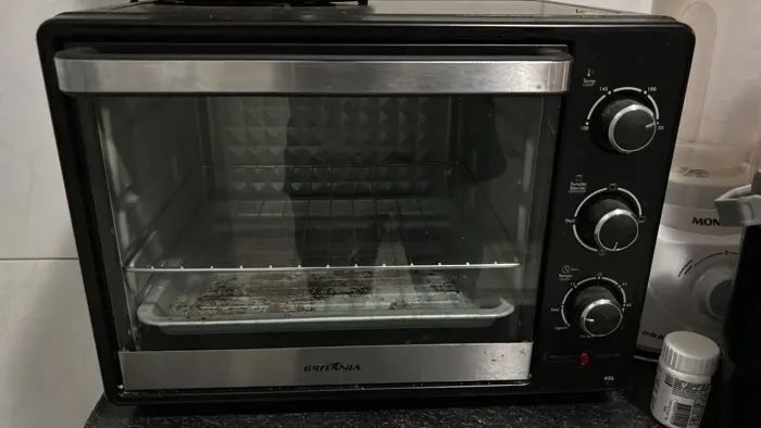 Forno elétrico Britânia 
