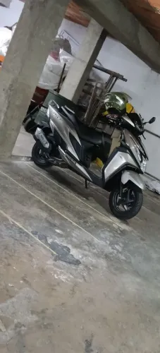 Moro para o dia muito top de andar