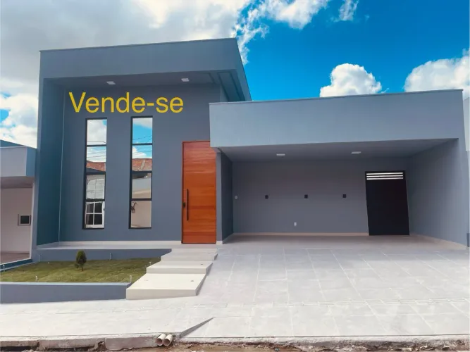Vende-se está linda casa!!! Leia a descrição completa.