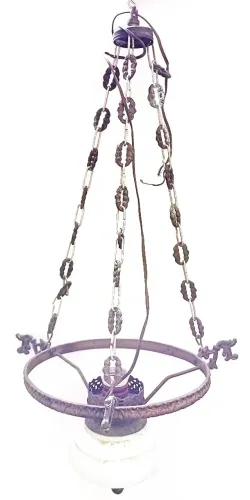 Antiga luminária de teto estrutura produzida bronze dourado e vidro leitoso