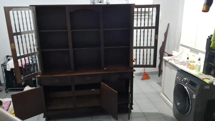 Vende móveis está novo