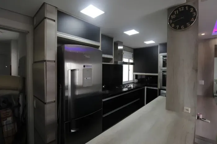 Apartamento 3 dormitórios com suíte e sacada mobiliado e pronto para morar