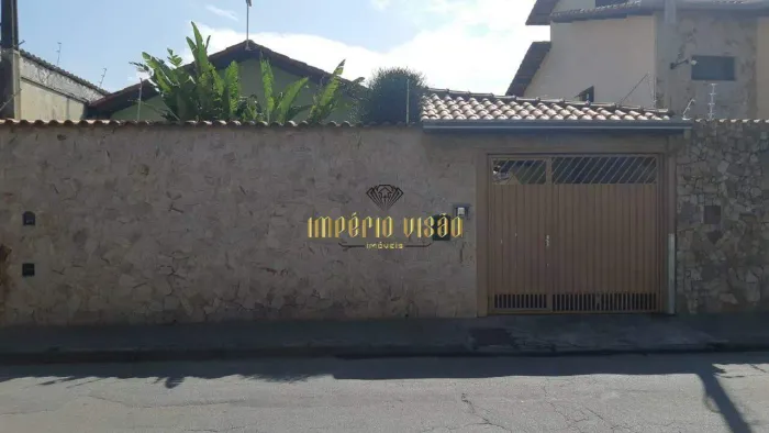 Casa Térrea de 3 Dormitórios à venda na Vila Industrial Mogi das Cruzes-SP