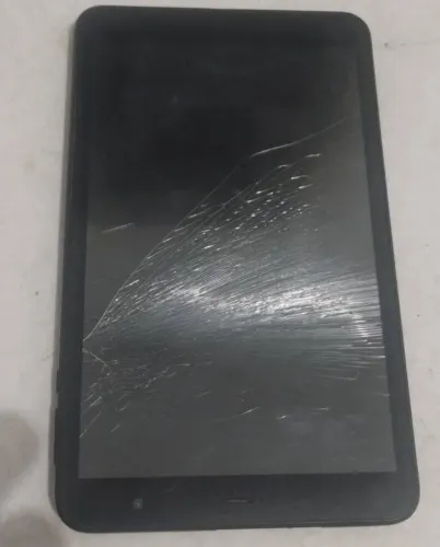 Tablet Philco ótima configuração, tela quebrada.