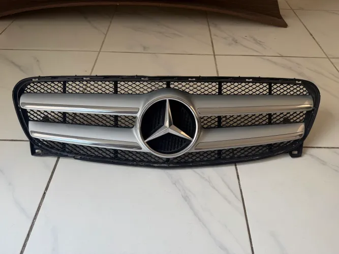 Grande frontal Mercedes gla 200 2017