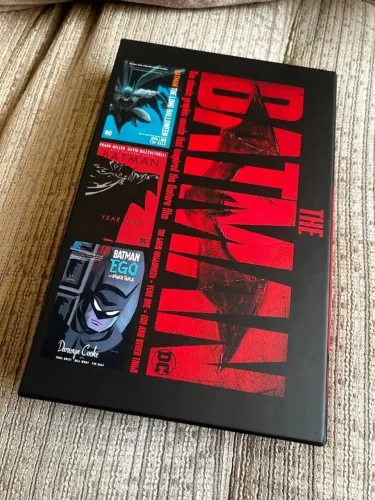 The Batman: The Long Halloween / Year One / Ego and Other Tails Inglês