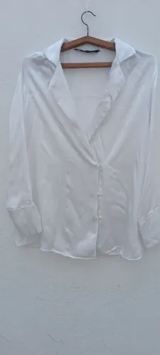 Camisa em cetim zara