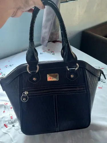 Bolsa de couro em ótimo estado
