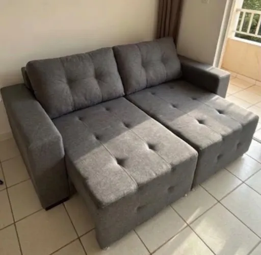Sofá retrátil suede cinza,medida 1,50m,preço R $1.100,contato *