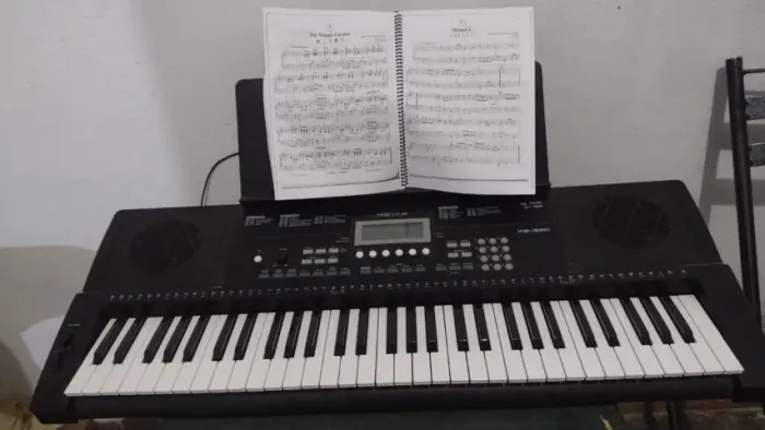 Teclado musical Revas KB 330