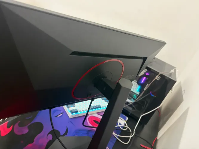 Monitor Aoc (180Hz) 3 meses de Uso