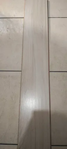 Vende-se piso laminado (com 200 peças e acompanha manta)