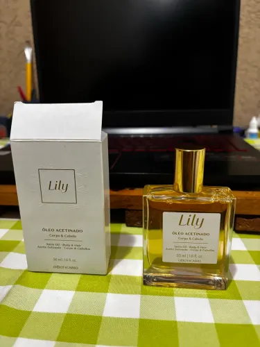 Vendo Óleo Acetinado Multifuncional Lily - 50 ml - Para mulher.