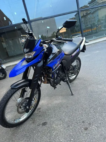 Moto YAMAHA XTZ 250 LANDER 2020
