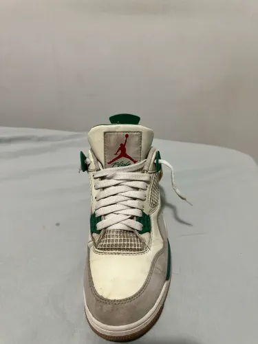 Jordan 4 Sb pine green