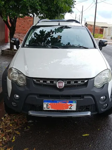 Fiat Palio Week.adv.lock.dualogic 1.8 Flex 2014