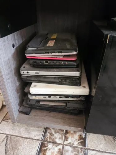 Lote de notebooks com defeito