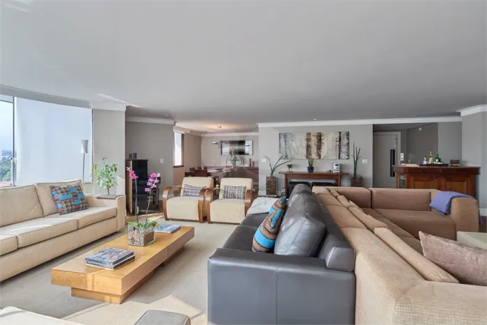 Apartamento à venda com 4 quartos, sendo 3 suítes, no condomínio Campo Bello Garden House,