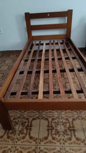 Cama de solteiro