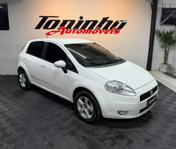 Fiat Punto Attractive 1.4 Fire Flex 8V 5P 2011
