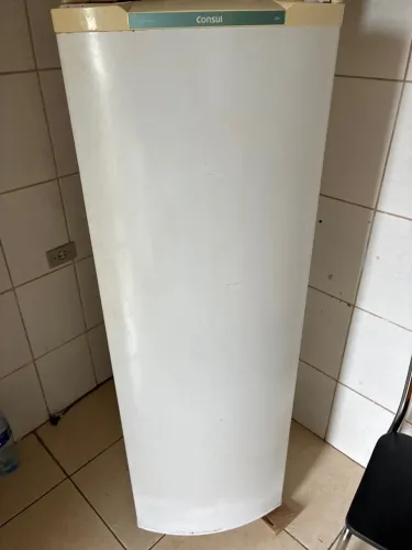Geladeira com defeito