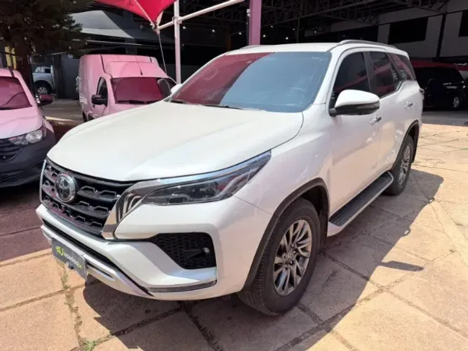 Toyota Hilux SW4 SRX 4X4 2.8 TDI 16V Dies. Aut. 2022