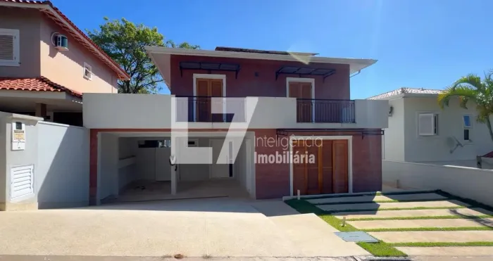 Sobrado de Alto Padrão no Condomínio Palmeiras da Hípica com 5 Dormitórios,