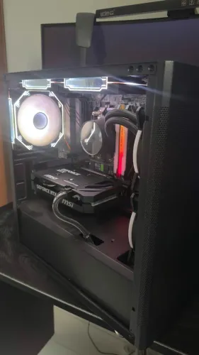 PC GAMER - RTX 5060 + RYZEN 5 5600